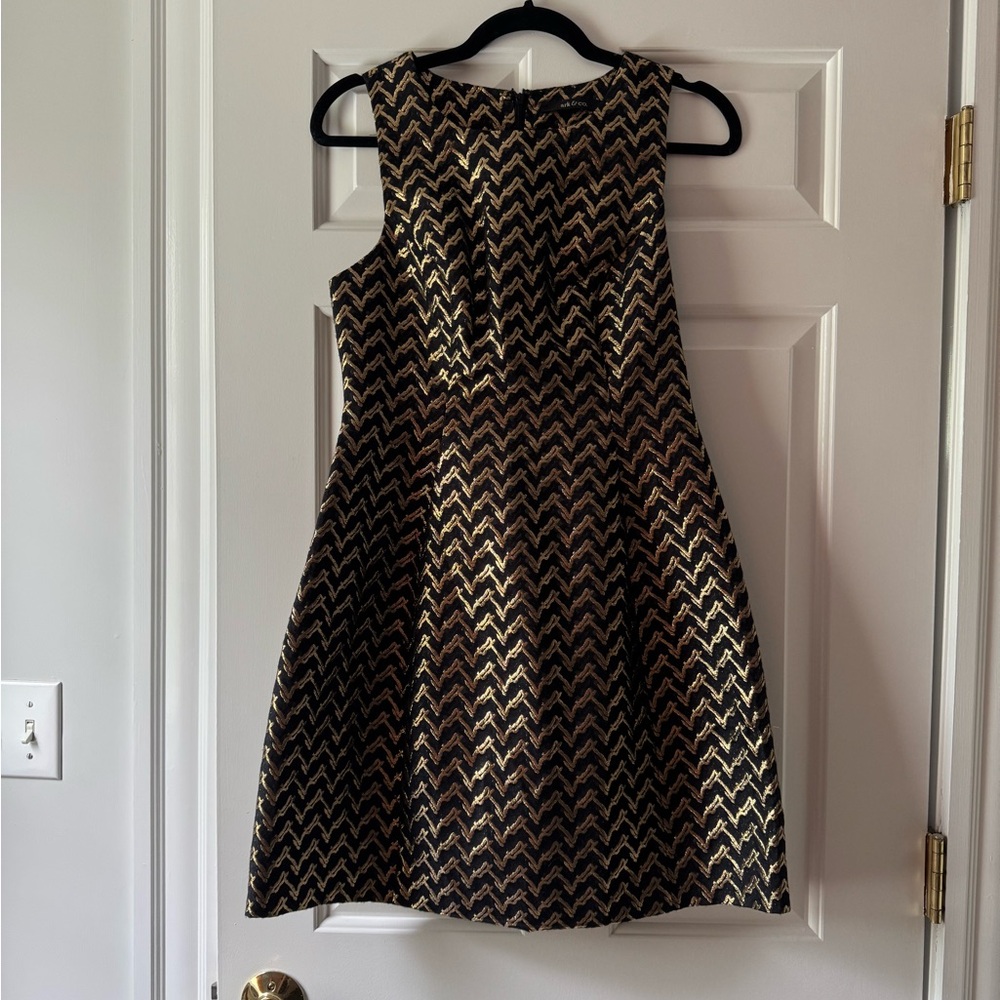 Elegant Chevron Patterned Dress